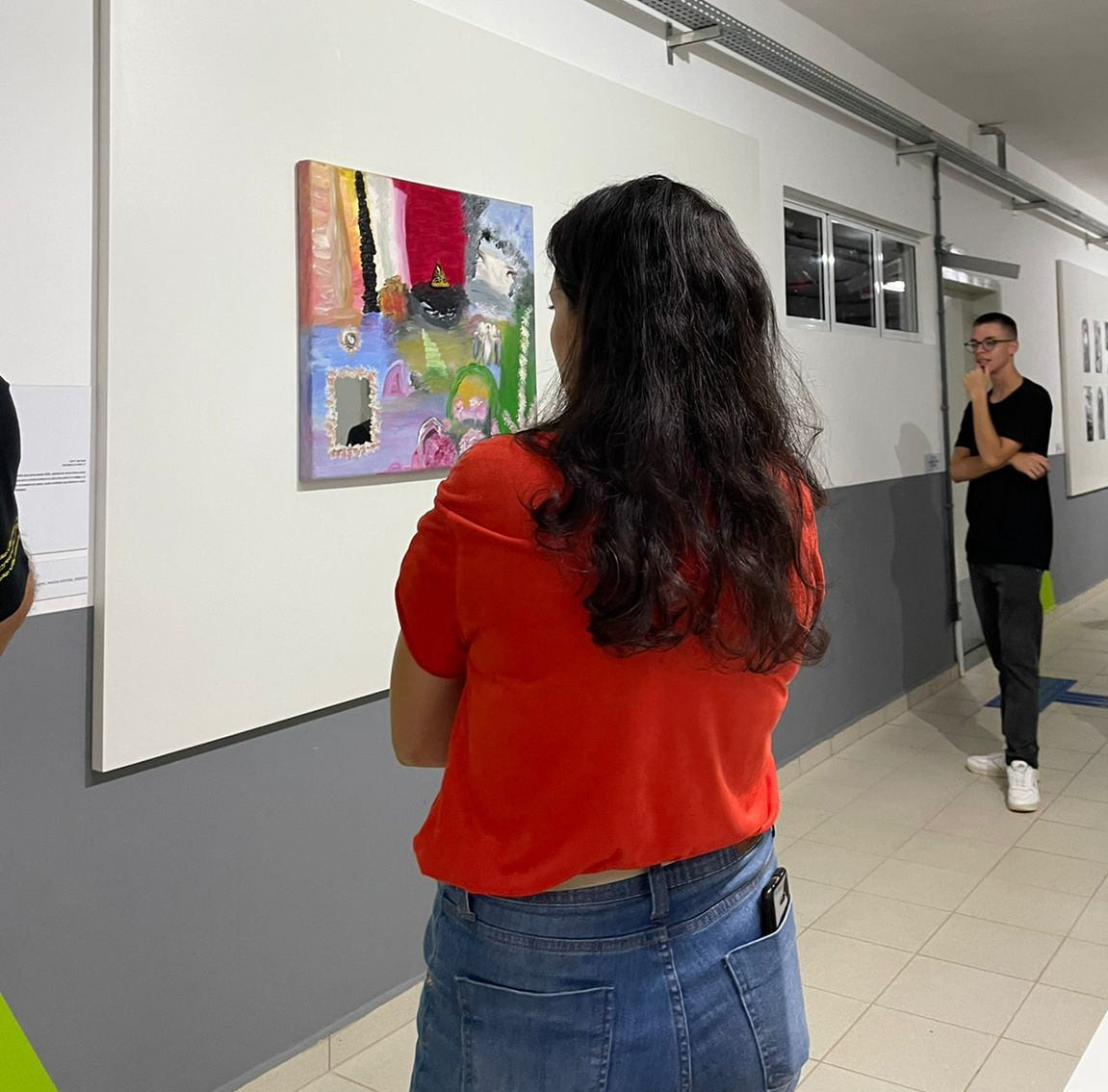 A galeria será fixa, com rotatividade de exposições e trará visibilidade aos artistas da região oeste e do estado