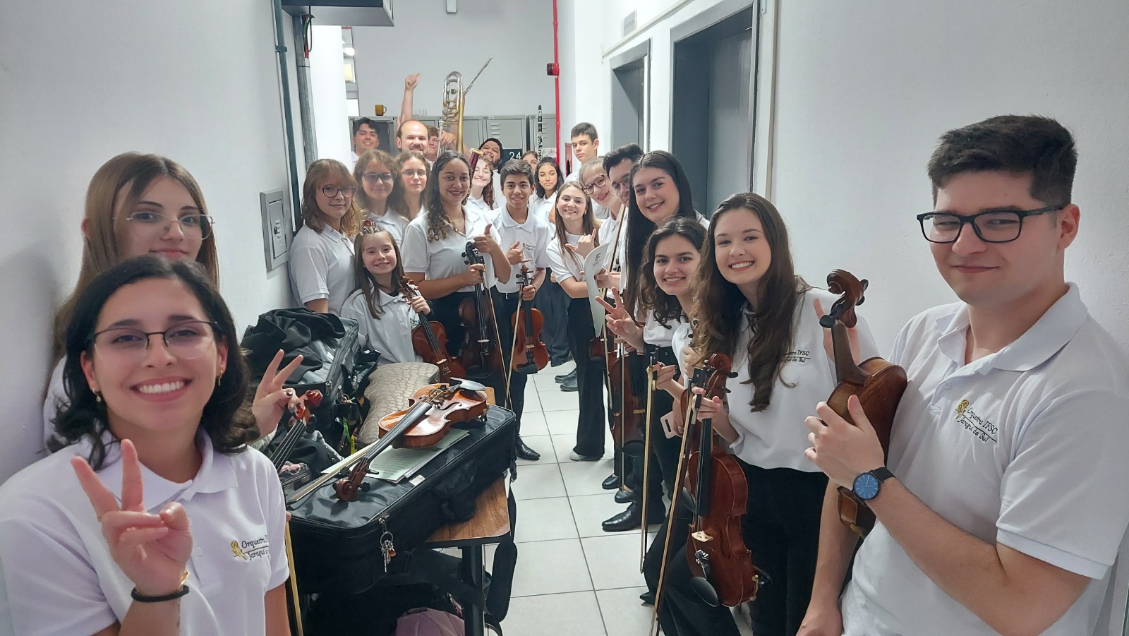 Orquestra Escola do Câmpus Jaraguá do Sul-Centro realiza seu primeiro concerto.