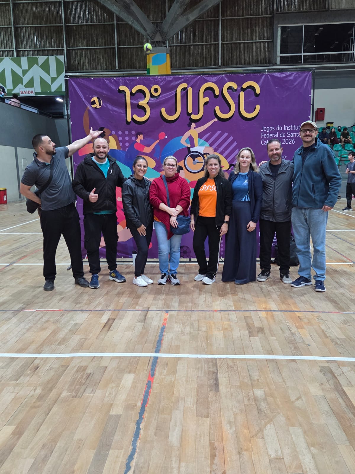 Equipe de servidores do câmpus no JIFSC