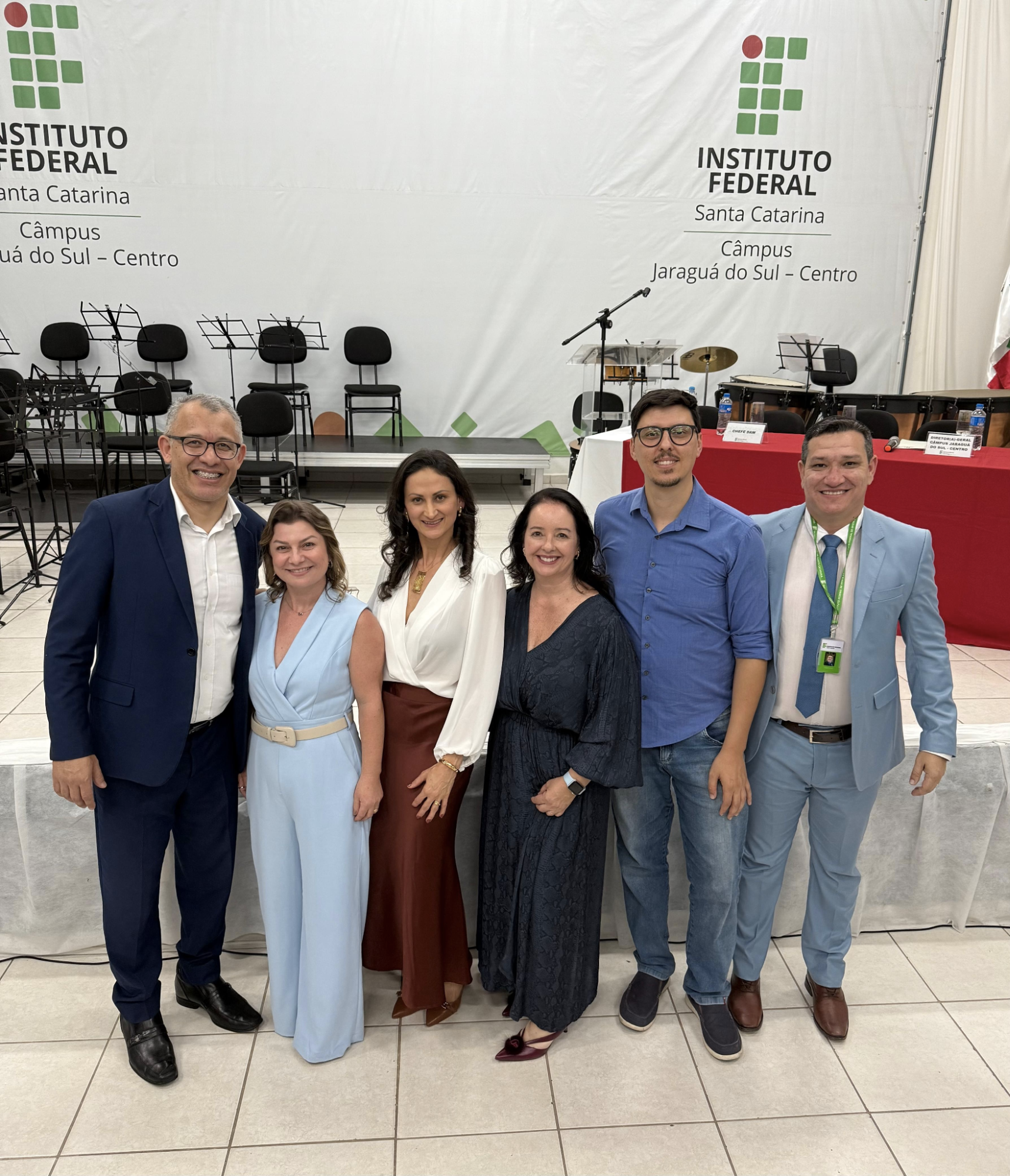 Posse da equipe eleita, em 2025, com o servidor Leonardo Fuerback à frente do DAE.